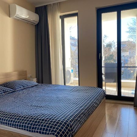 Brand New Apartment With Outdoor Swimming Pool Varna Luaran gambar