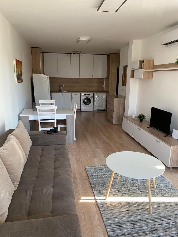 Brand New Apartment With Outdoor Swimming Pool Varna Luaran gambar